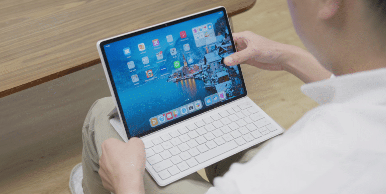 Discover the HUAWEI MatePad 12 X—your go-to tablet for digital art and productivity. Lightweight, powerful, and equipped with a PaperMatte Display.